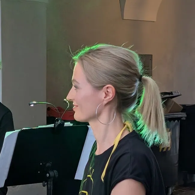 Karin Huber, Piano