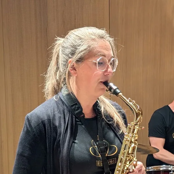 Melanie Schallauer, Saxophon